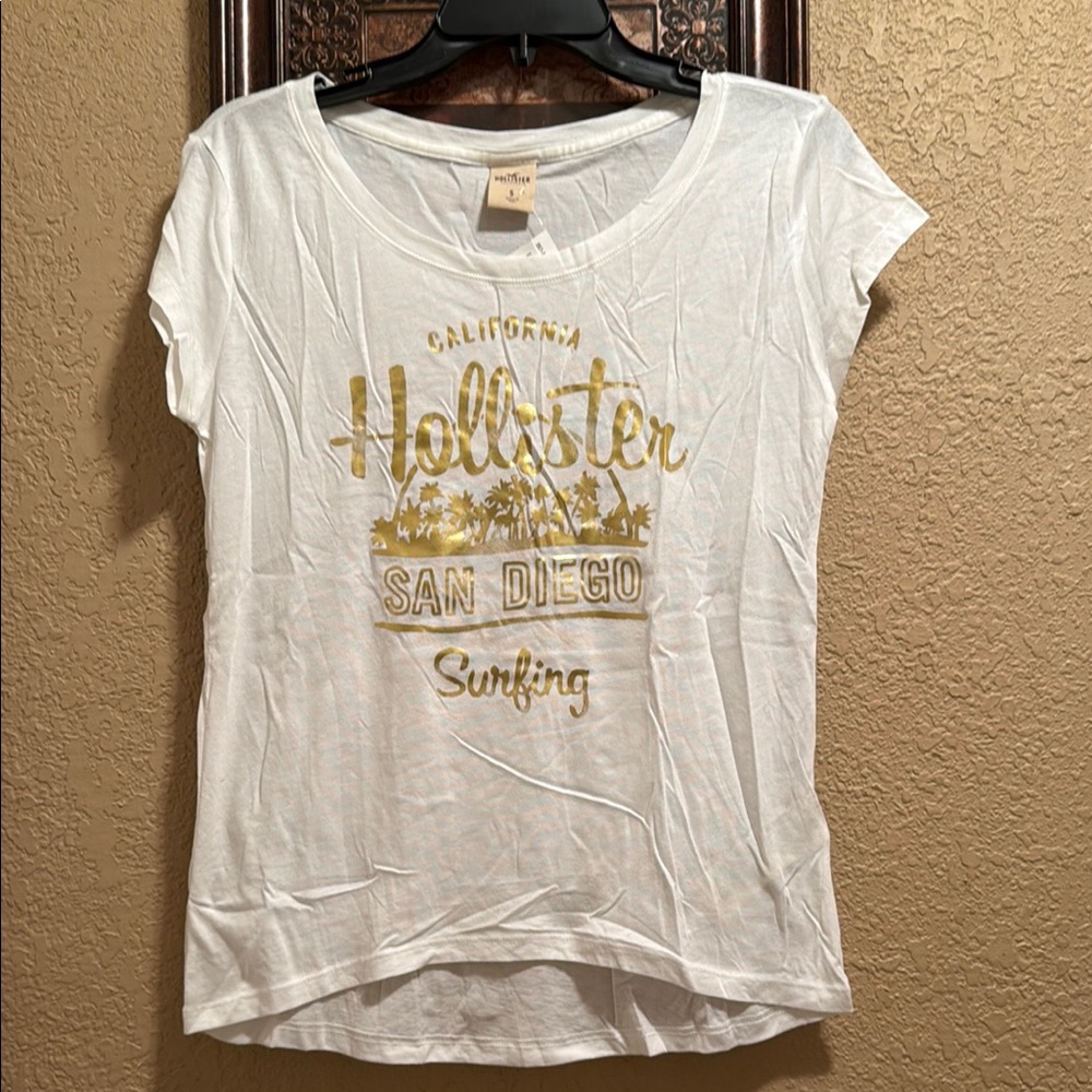 NWT Vintage Rare & HTF Hollister San Diego California Surfing in Gold Print